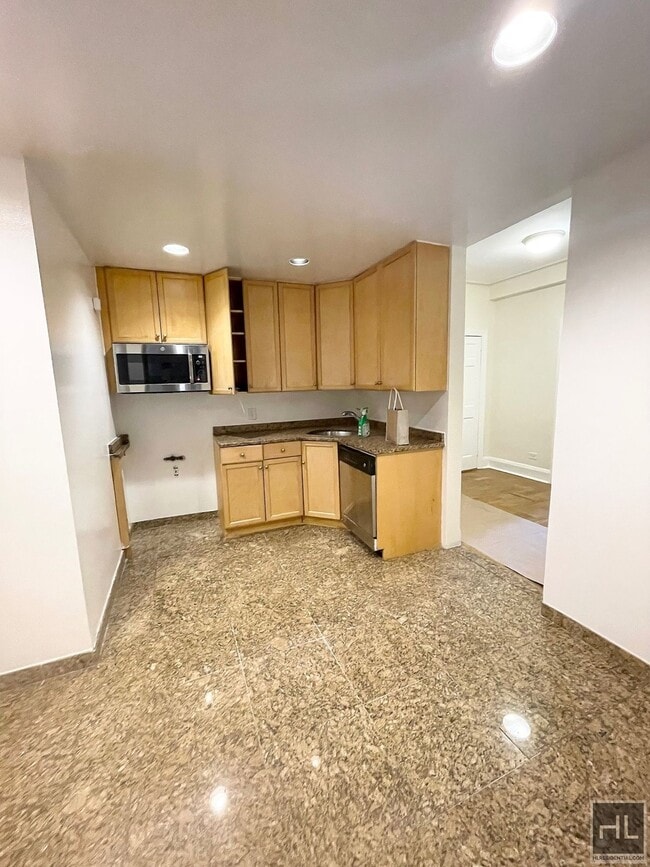 WEST 79 STREET