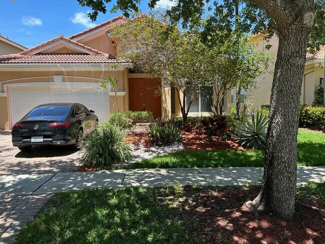 Photo - 759 Gazetta Way