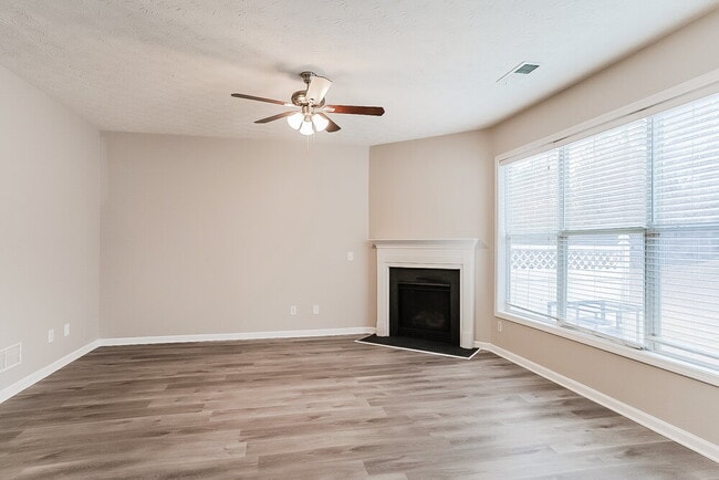 Photo - 95 Golden Pine Rd