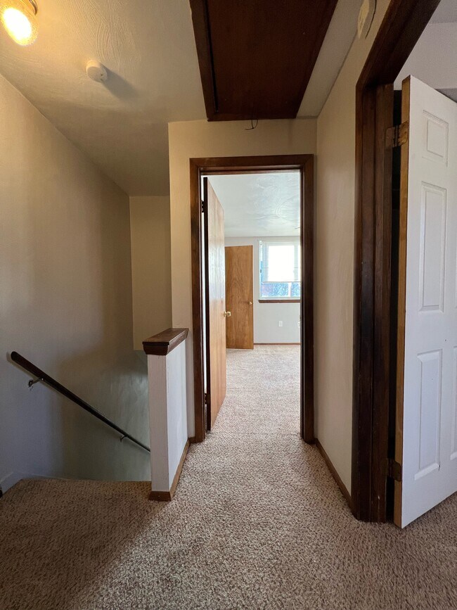 Photo - 4501 Bataan Ave