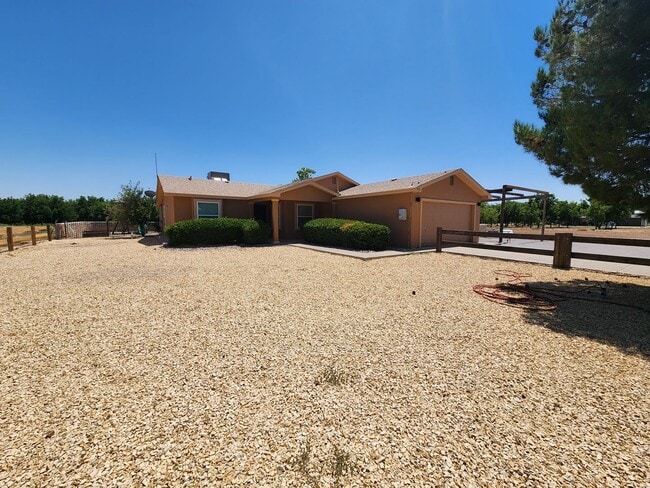 Building Photo - 1535 Vajillo Ln