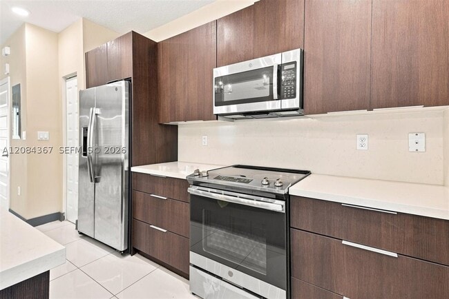 10455 NW 82nd St Unit 10