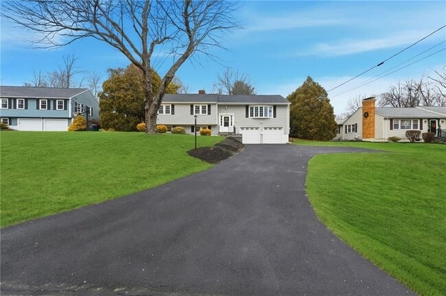 Photo - 38 Juniper Ln