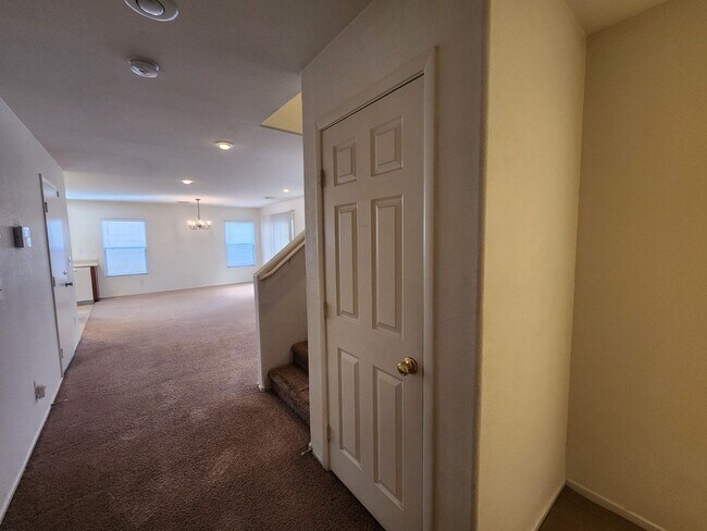 Photo - Great 2 Story Home in the SouthWest