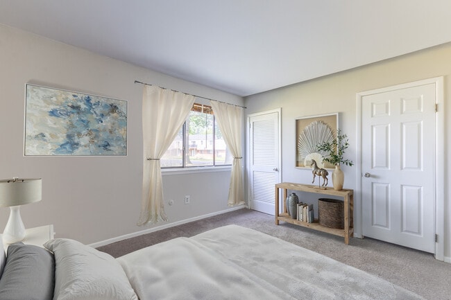 Photo - Waterside Village