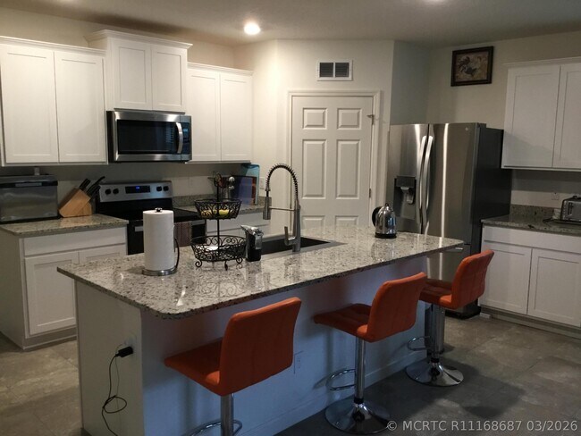 Photo - 6277 NW Regent St