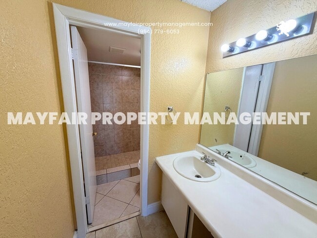 Photo - 4467 Treehouse Ln