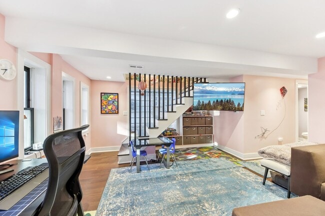 Photo - 1717 N Hudson Ave