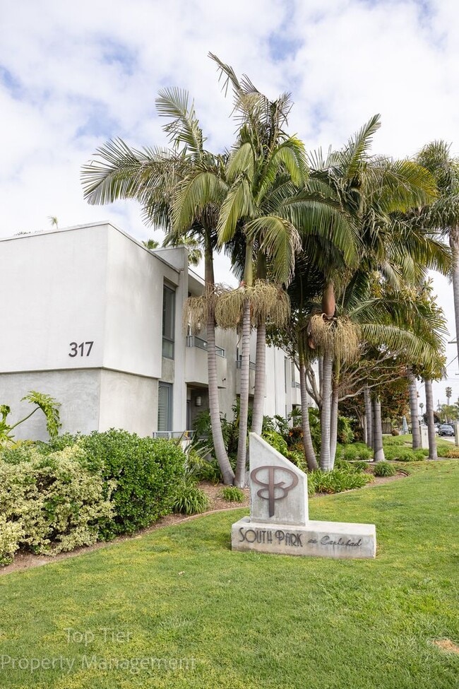 Photo - 2-bed, 2-bath 972sqft condo, walking distance to beach in Carlsbad Village, literally one block o... Unit 206