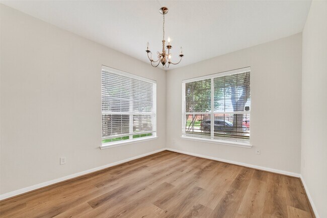 Photo - 16119 Gavin Ln