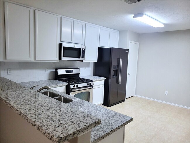 Photo - 7642 Appleberry Dr