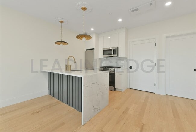 Photo - 219 Paris St Unit 4