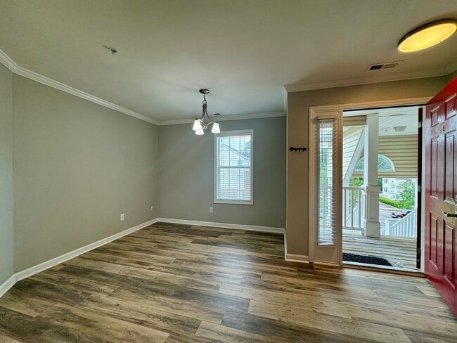 Photo - Kings Grant Condos