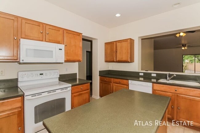 Photo - 9665 N Deimos Dr