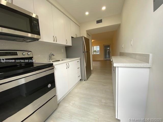 Photo - 3530 SW 9th Terrace Unit 6B