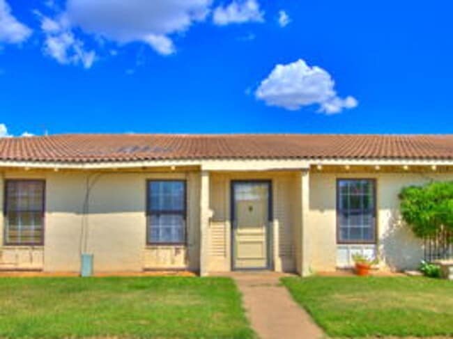 Photo - 2 bed/ 1 bath condo in Bethany
