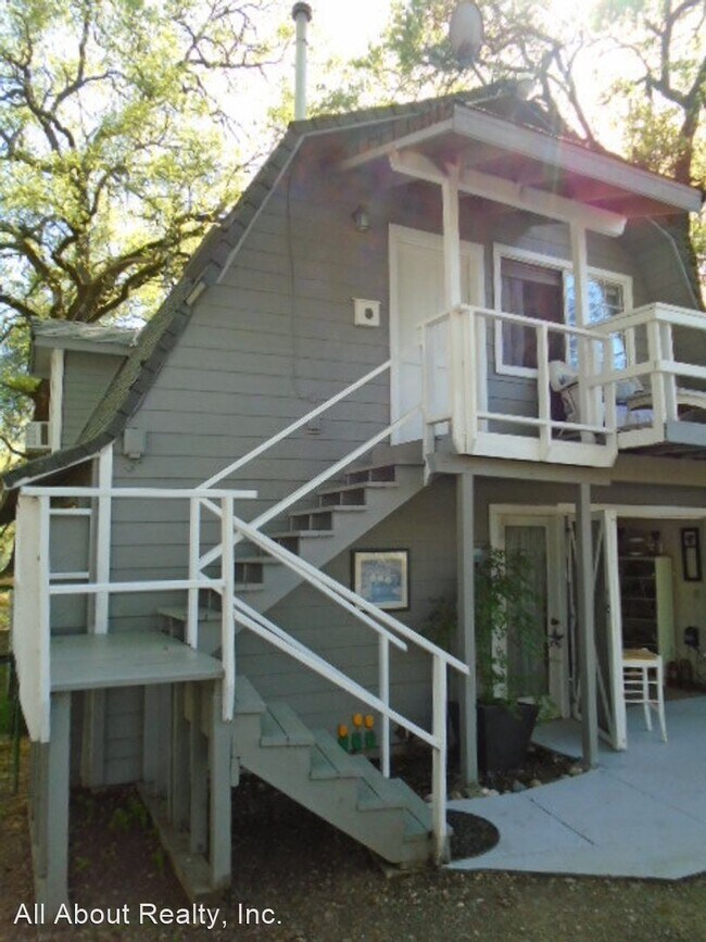 1 br, 1 bath House 6060 VIRGINIATOWN ROA... Rental For Rent in