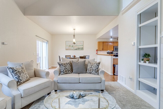 Photo - 15555 E 40th Ave Unidad SI ID1545852P