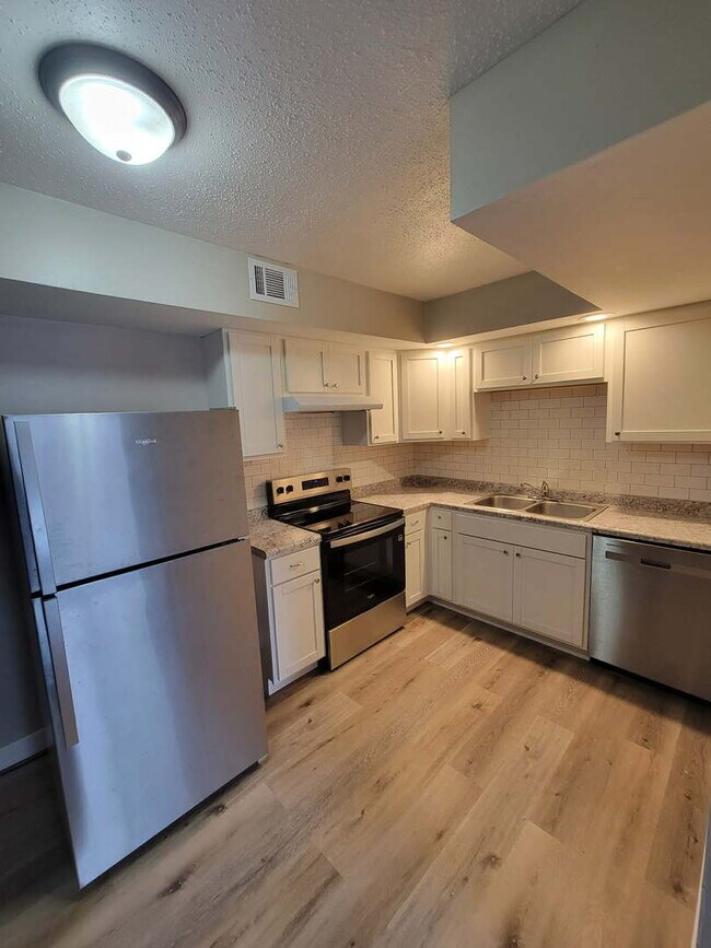 Photo - 2770 Tech Dr