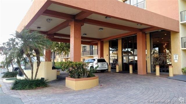 Building Photo - 290 174 Street, Unit 417, Sunny Isles Beach Rental