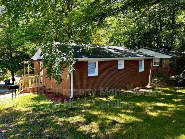 Photo - 221 Bookington Dr