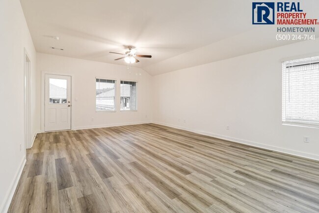 Photo - 108 E Fredonia Ct