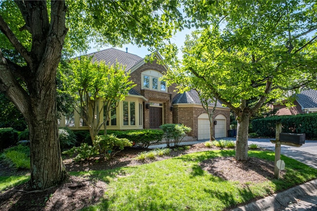 Photo - 7624 Wheatcroft Ct House