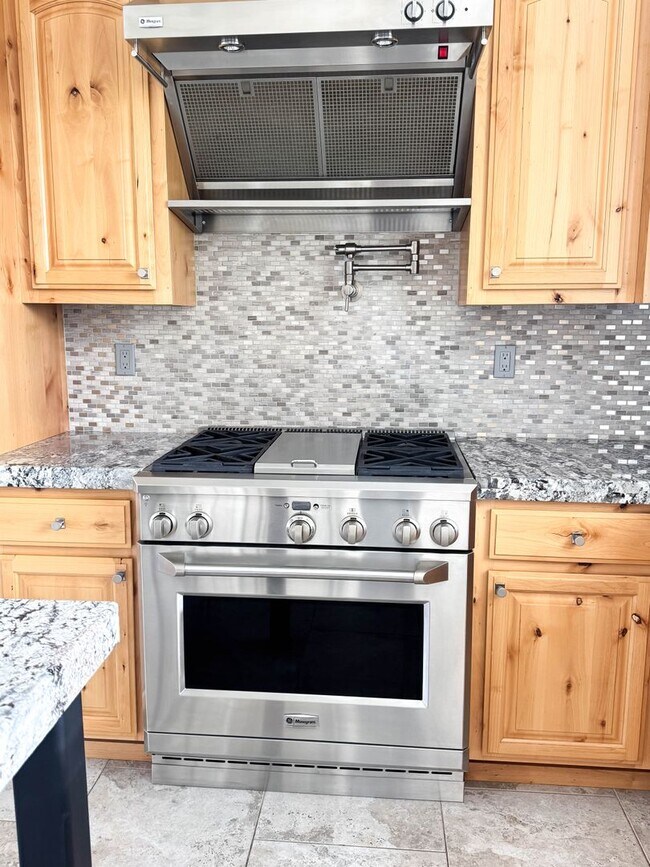 Photo - 4925 Milano Way