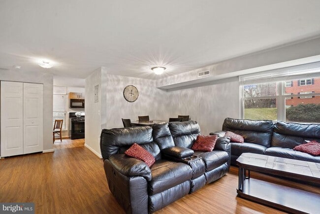 Photo - 405 N Beauregard St Unit 405