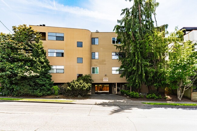 Photo - Wedge Apartments