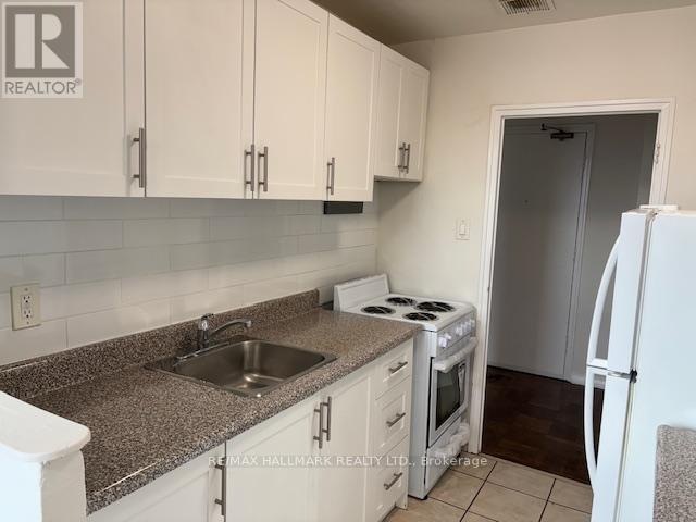 Photo - 2 Kinsdale Blvd