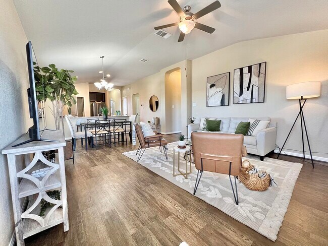 Photo - 11235 Silver Rose