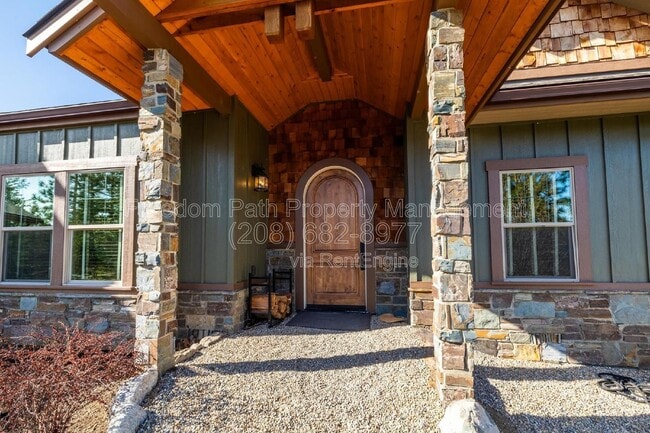 Photo - 721 Sanctuary Hls
