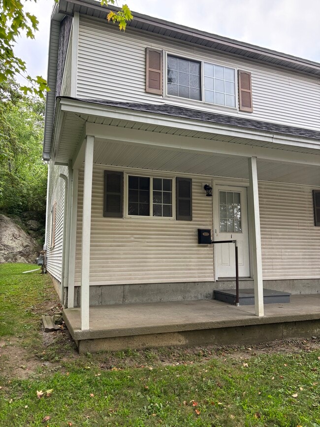 Photo - 203 S Main St Unit 1