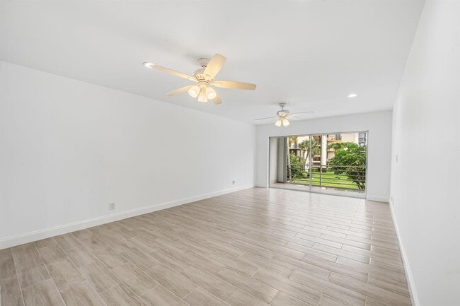 Photo - 200 Waterway Dr S Unit 202