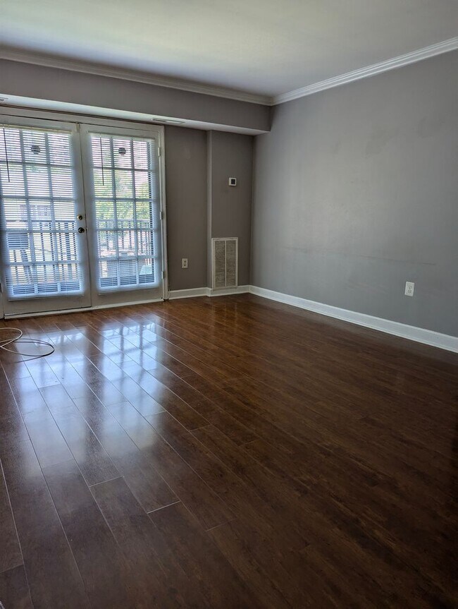 Photo - Gorgeous 2 Bed 1 Bath Condo with Private B... Unidad 203