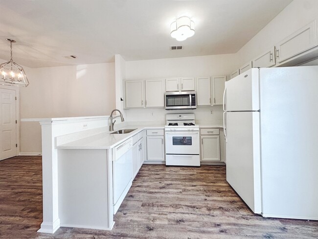 Photo - 3247 Hidden Cove Cir NW