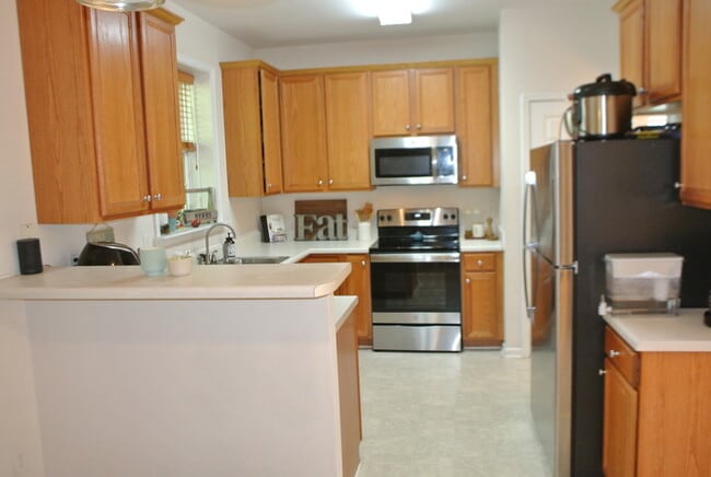 Photo - 2108 Summit Dr