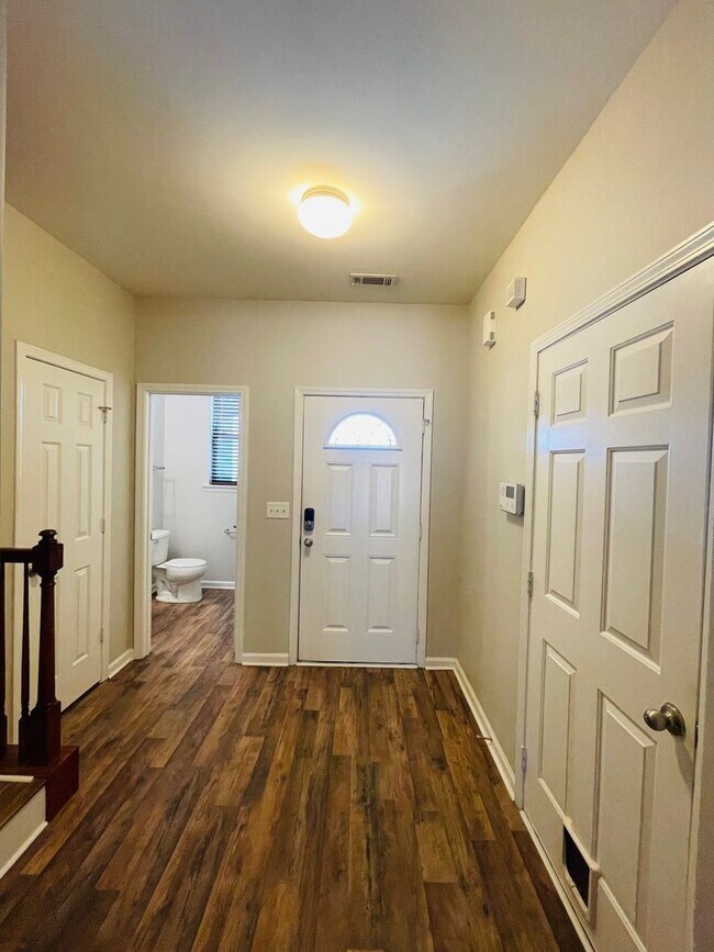 Photo - Beautiful Townhome in Catawba Village