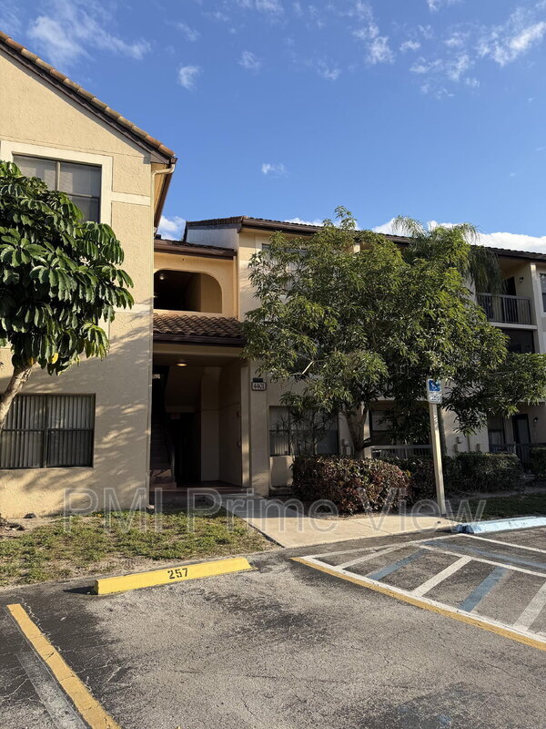 Photo - 4401 W McNab Rd