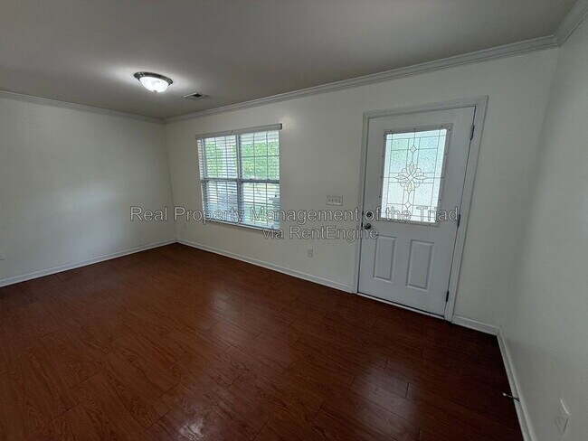 Photo - 1759 Waverly Oaks Dr
