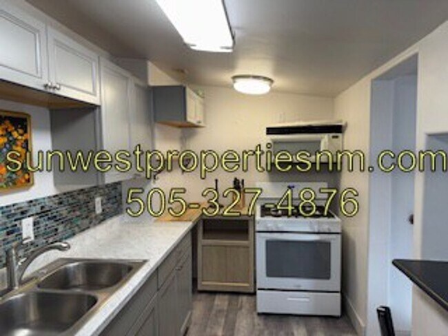 Photo - 318 N Monterey Ave Unidad C