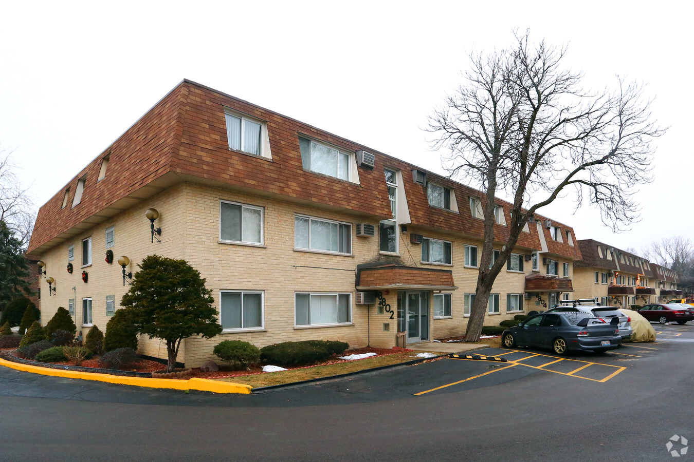 Photo - Briar Court Condominiums