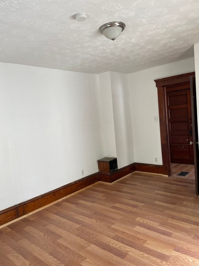 Photo - 363- 4TH STREET NW Unit Up