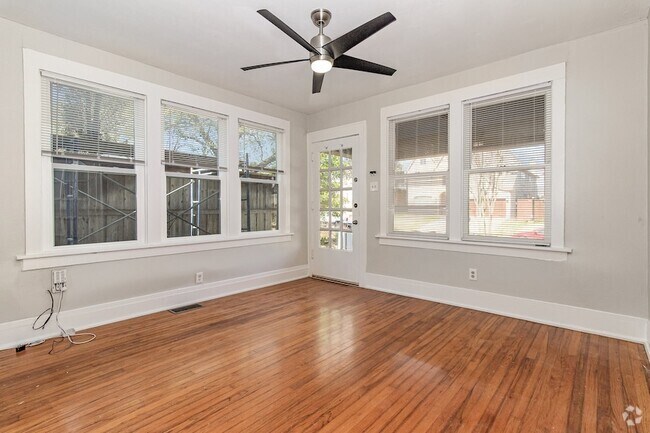 Building Photo - 5934 Prospect Ave Rental