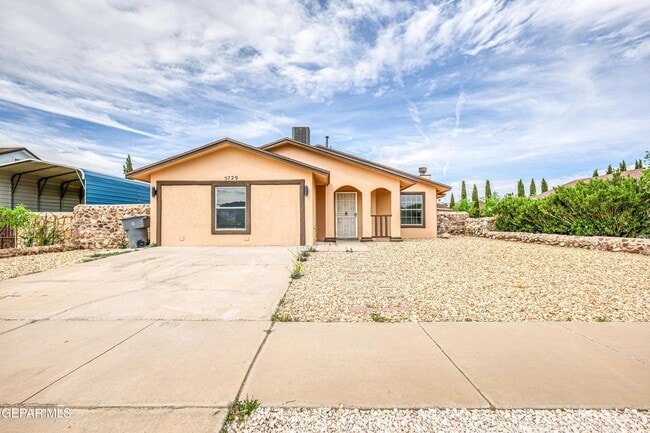 Photo - 5729 Saplinas Rd