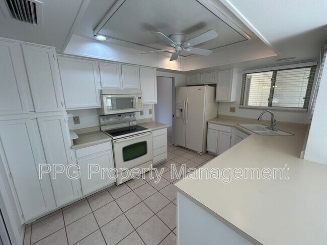 Photo - 12606 W Foxfire Dr