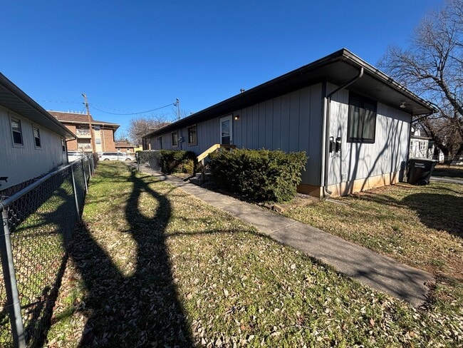 Photo - S0272-MF2 Unit B