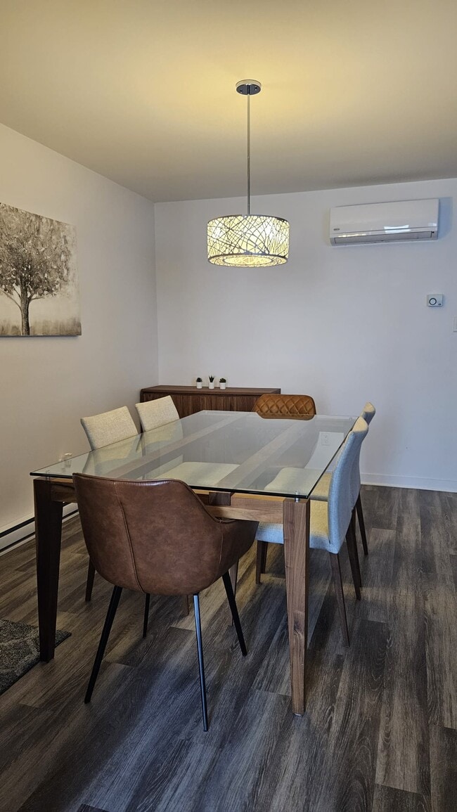 Photo - 1140 Rue Du Grand-Pic Unit 1140 du Grand-Pic, Laval