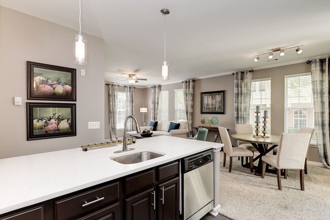 Photo - Huntington at King Farm